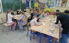 Galeria aktualności Kreatywne warsztaty w Wysokiej Kamieńskiej w ramach projektu &bdquo;Kulturalny ORLEN&rdquo; &nbsp; 5