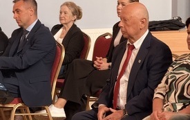 Galeria aktualności Wręczenie srebrnej odznaki Honorowego Gryfa Zachodniopomorskiego oraz tytułu &bdquo;Zasłużony dla Gminy Golczewo&rdquo; 10