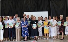 Galeria aktualności &bdquo;Seniorzy w Regionie z pasją, edukacją i radością życia&rdquo; &ndash; jubileusz 15-lecia Uniwersytetu Trzeciego Wieku w Golczewie. 49
