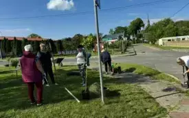 Galeria aktualności &nbsp;"Kwitnąca i czysta przestrzeń &ndash; razem upiększamy naszą wieś!" &nbsp; 8